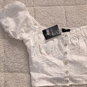 Forever 21 white button up crop tee Small